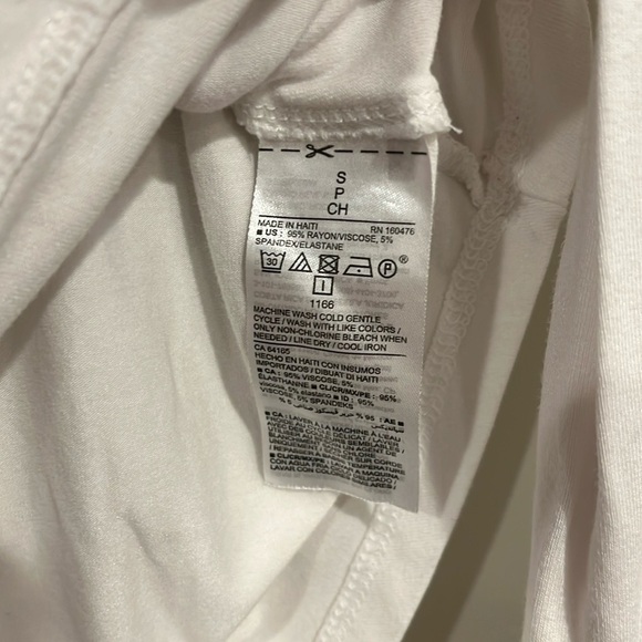 OLD NAVY Luxe Long Sleeve V-Neck Shirt White Basic Classic Women’s Small - Picture 6 of 6